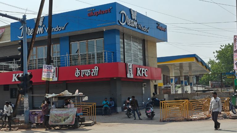 Pachpedi Naka Raipur Chhattisgarh: Your Ultimate Guide to Shopping, Food & Local Life 5 Pachpedi Naka KFC