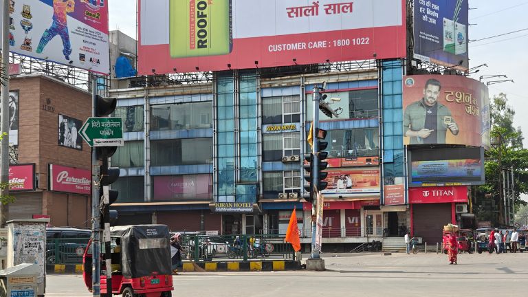 Jaistambh Chowk Raipur: The Iconic Landmark at the Heart of Chhattisgarh 3 Shopping around Jaistambh Chowk Raipur