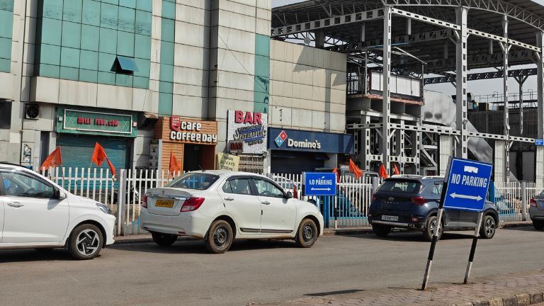 restaurants near Raipur Railway Station